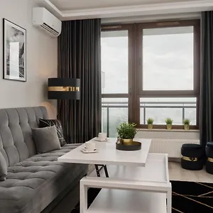 odra-tower-apartment-center-of-wrocaw-by-renters-prestige.hotelswroclaw.com/
